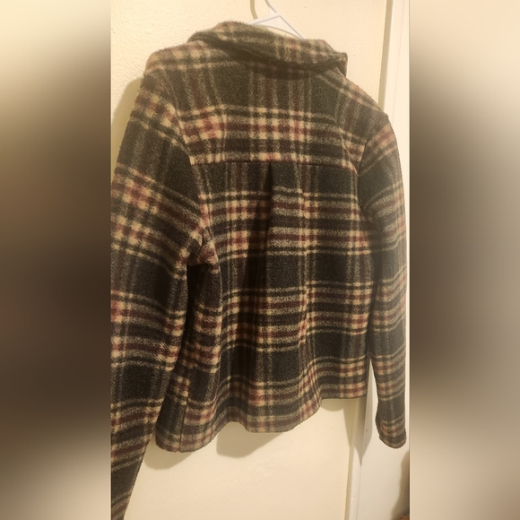 Plaid Cropped Jacket - Picture 6 of 7